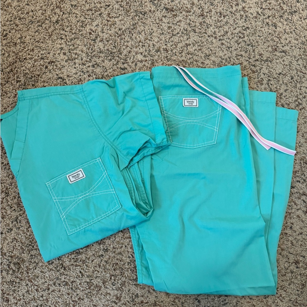 Blue sky scrubs set